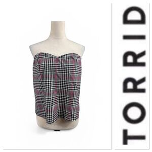 🆕 Torrid plaid tube top in black, white and red size 1/1X-14-16